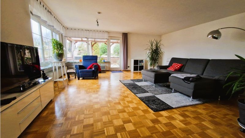 6-Zimmer-Wohnung in ruhiger Lage